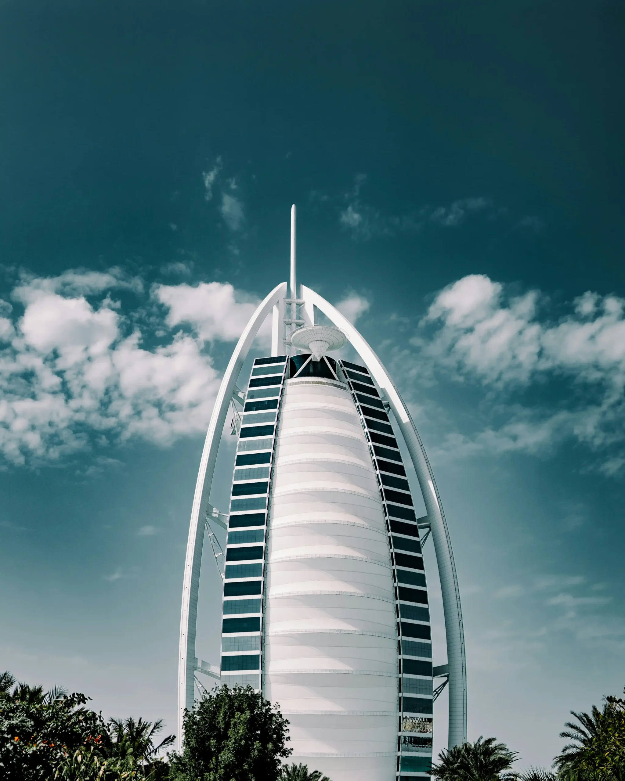 Burj Al Arab: Dubai’s Icon of Ultimate Luxury and Architectural Brilliance Burj Al Arab: Dubai’s Icon of Ultimate Luxury and Architectural Brilliance burj al arab skyscraper dubai scaled