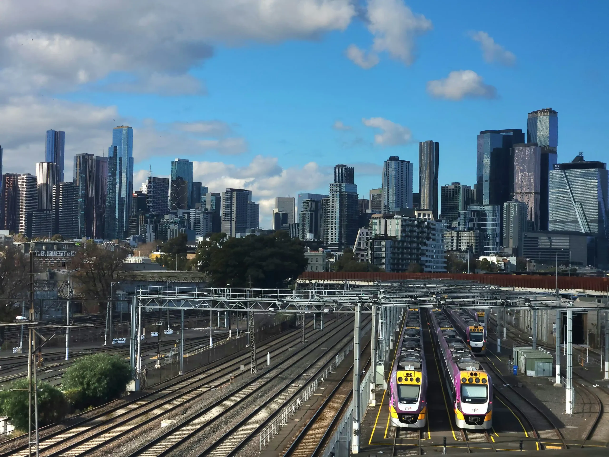 Top 10 Countries with the Most Skyscrapers in the World 2025 Melbourne skyline on a beautiful day